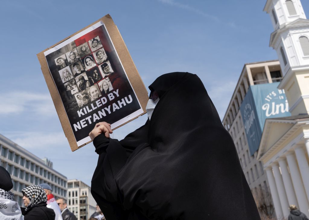 Iran, Pasdaran &ldquo;Daremo la caccia a Netanyahu e lo uccideremo&rdquo;