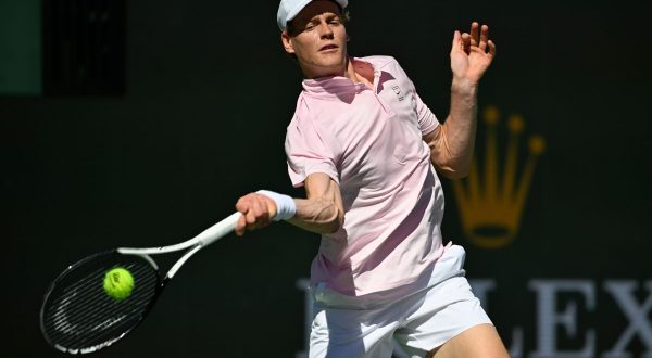 Sinner batte Medvedev e vince per la prima volta a Indian Wells
