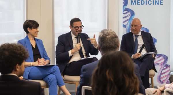 Regeneron rafforza la presenza in Italia e inaugura la nuova sede a Milano