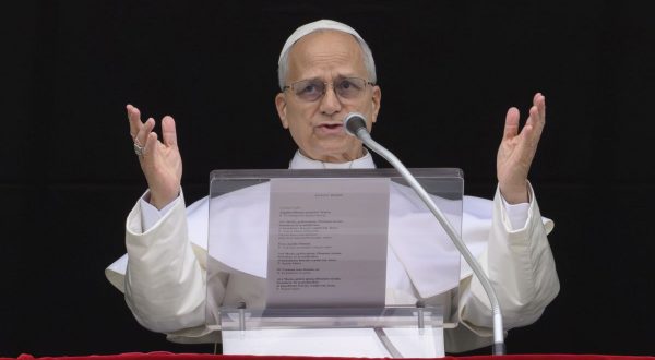 Papa “Le guerre feriscono l’intera umanità, non possiamo rimanere in silenzio”