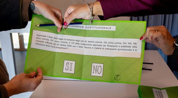 Referendum, per gli exit poll è davanti il No. Affluenza oltre il 58%