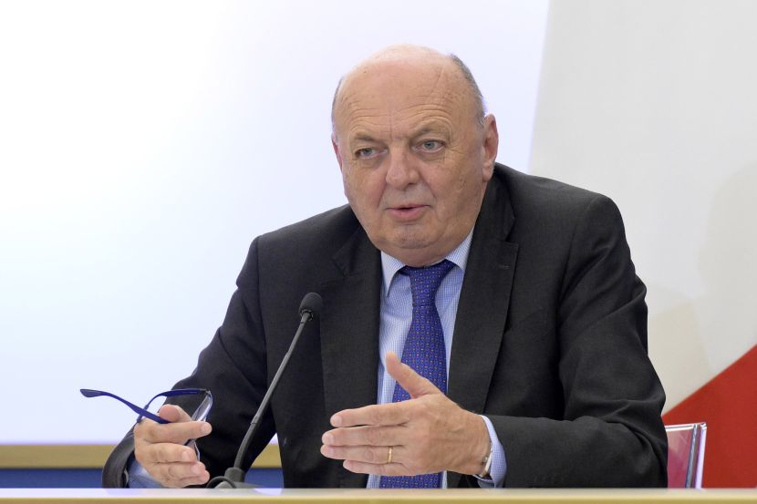 Carburanti, Pichetto &ldquo;Proroga taglio accise verr&agrave; valutato dal Governo&rdquo;