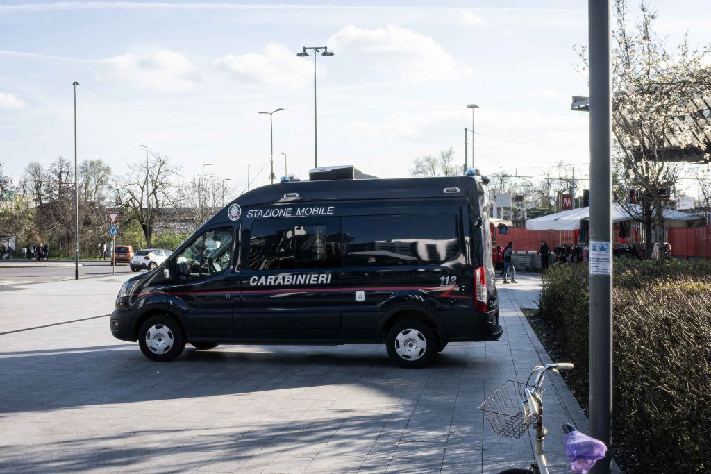 Trescore, professoressa accoltellata da studente. E&rsquo; grave. Valditara &ldquo;Serve legge&rdquo;