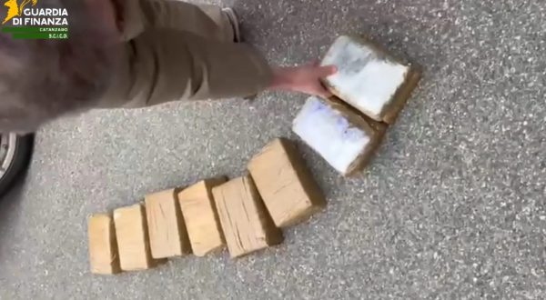 Traffico di droga legato alla ‘Ndrangheta, 15 misure cautelari in tutta Italia