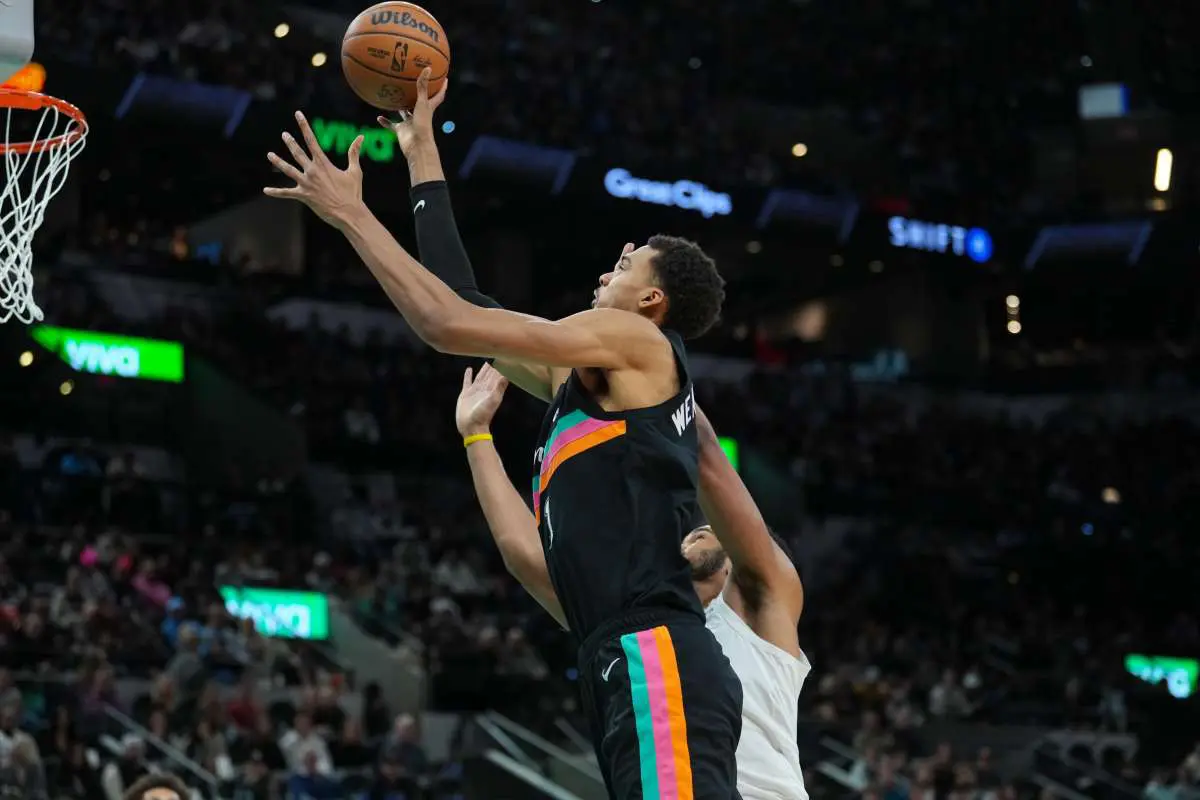 Ottava vittoria di fila degli Spurs, Bucks fuori dalla post-season