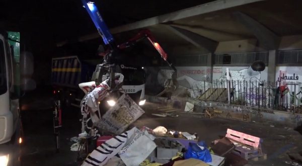 Catania, sgomberato un immobile del Comune occupato abusivamente