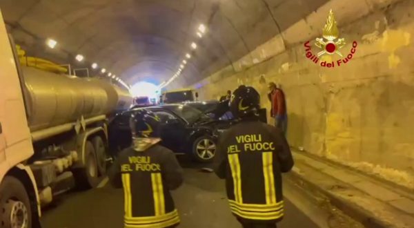 Maxi tamponamento in galleria sull’A20 Palermo-Messina, coinvolti 80 veicoli