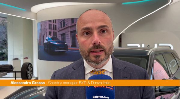 BYD presenta ATTO 2 DM-i, Grosso “Gioiello tecnologico”