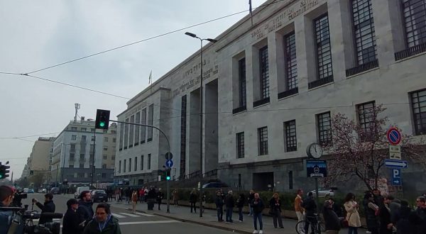 Allarme bomba, evacuato il Palazzo di Giustizia di Milano