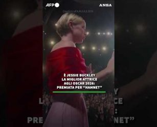 E' Jessie Buckley la miglior attrice agli Oscar 2026 #ansa #news #oscars