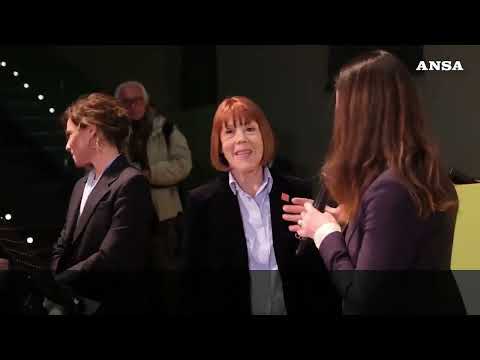 Presentazione del libro “Un inno alla vita” di Gisele Pelicot #ansa #news
