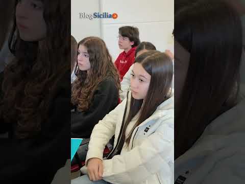 Il Corecom Sicilia lancia patentino digitale per gli studenti liceali #perte #blogsicilia #shorts