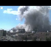 Forti esplosioni a Teheran, colonne di fumo tra i palazzi #ansa