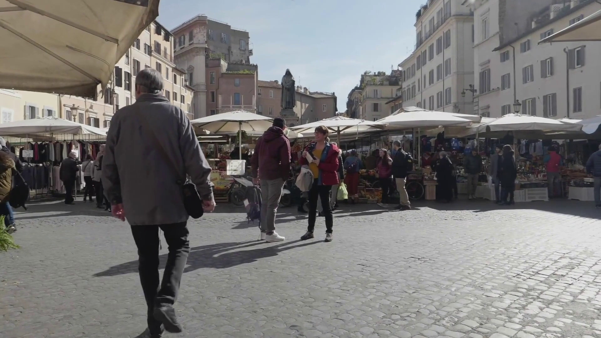 Accelera la desertificazione commerciale, dal 2012 scomparsi 156mila negozi