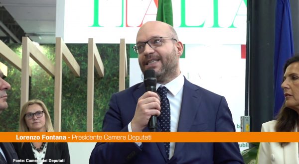 Fontana inaugura il padiglione Italia della London Book Fair