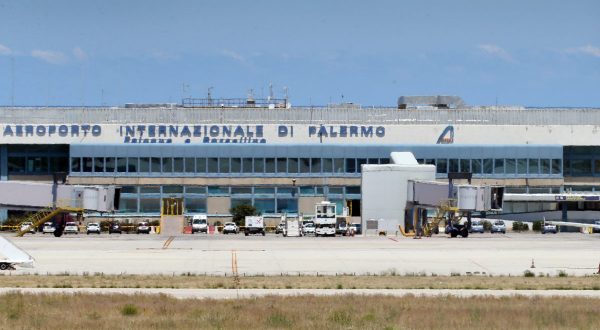 Aeroporto di Palermo, Gesap “Al momento nessun allarme carburante, voli regolari”