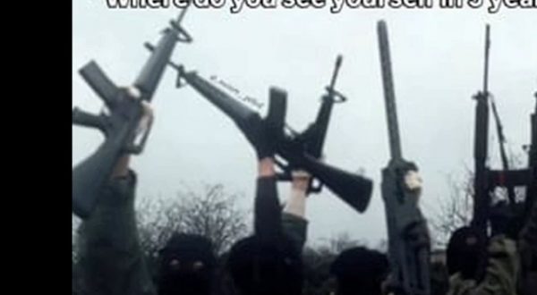 Manuali per bombe e armi in 3d, arrestato estremista nel teramano