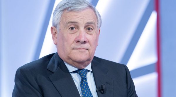 Iran, Tajani “Sollievo per cessate fuoco ma il momento resta difficile”