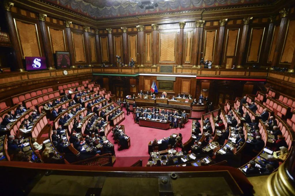 Via libera del Senato al Dl Bollette, &egrave; legge