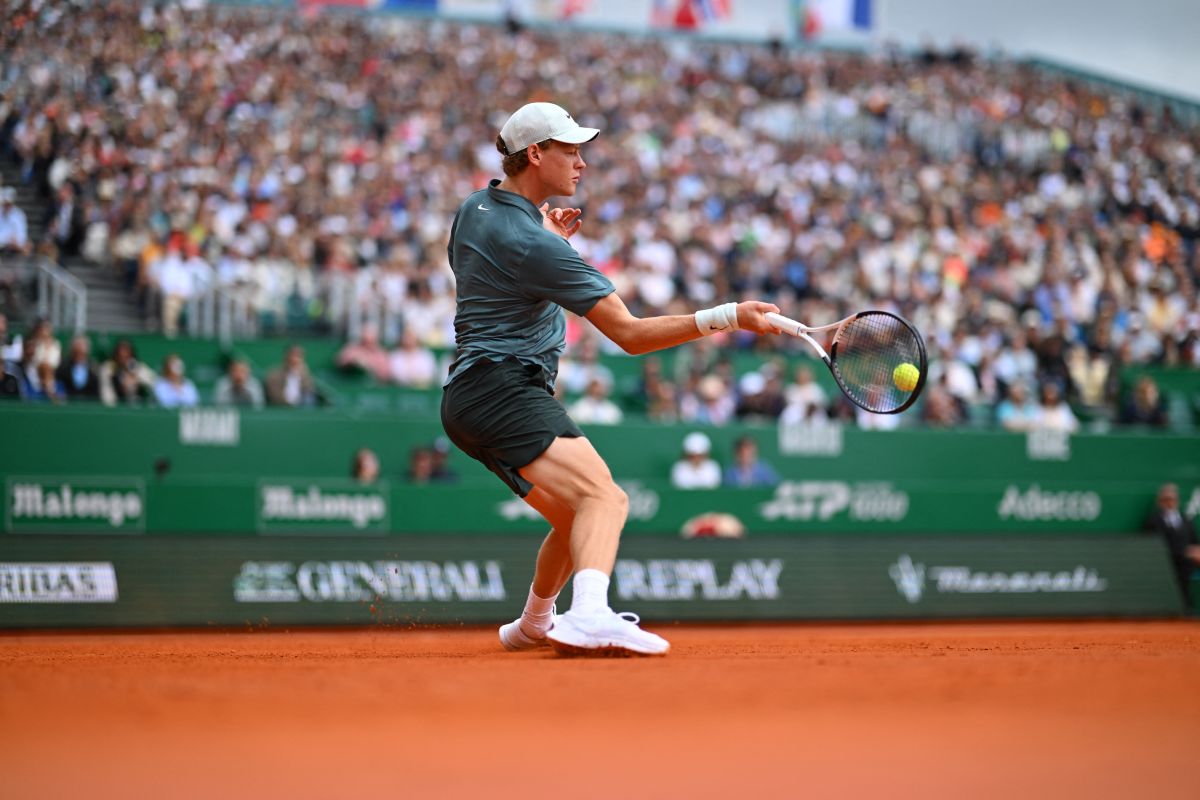 Sinner concede un set a Machac ma &egrave; ai quarti a Montecarlo