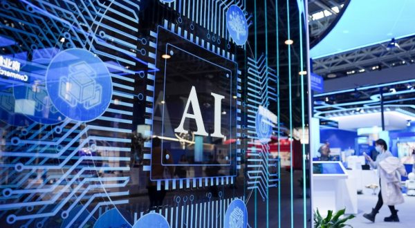 Rapporto Stanford, Cina in testa per pubblicazioni e brevetti sull’IA