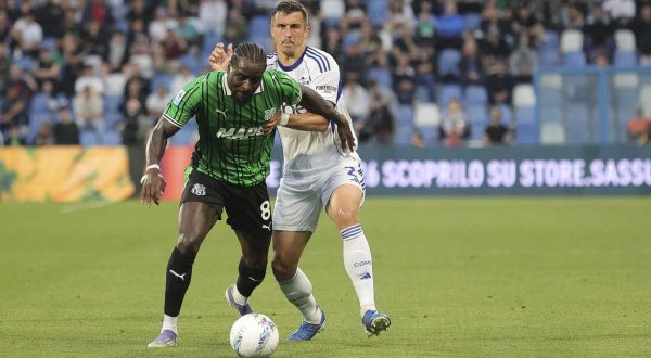 Volpato e Nzola condannano il Como, Sassuolo vince 2-1