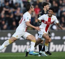 Il Genoa vince in rimonta 2-1 a Pisa e vede la salvezza