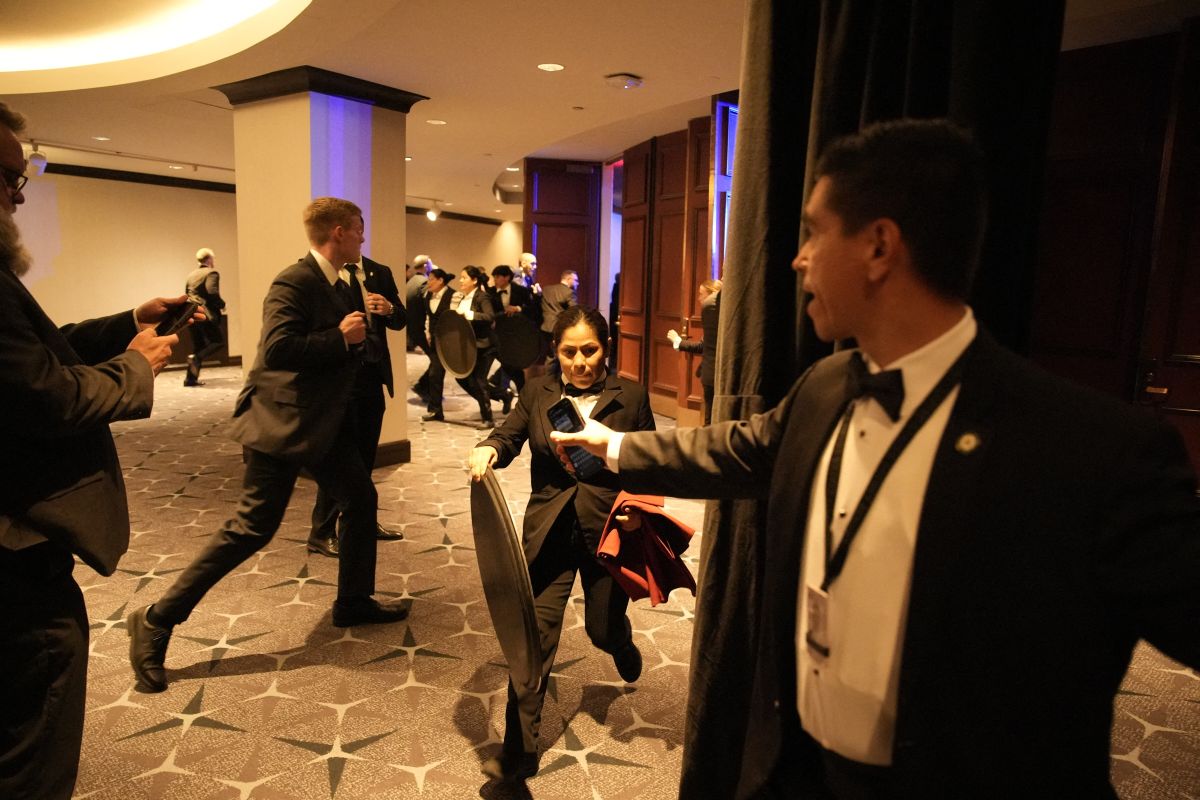 Spari alla cena con Trump, presidente Usa &ldquo;Ecco perch&egrave; serve la ballroom&rdquo;