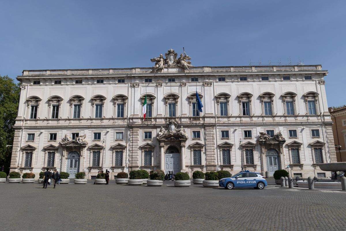 Giustizia, la Consulta precisa i confini dell&rsquo;obbligatoriet&agrave; dell&rsquo;azione penale