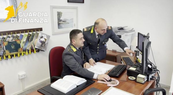 Napoli, fatture inesistenti per 166 mln di euro. Sequestro di beni per 30 milioni