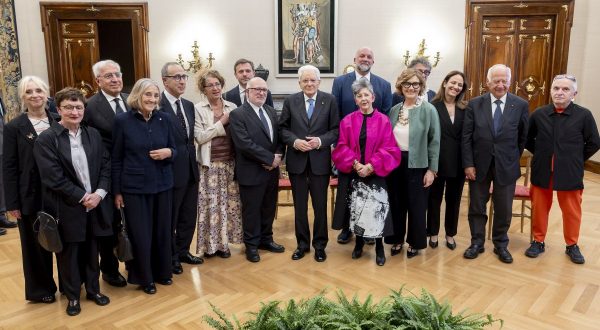 Mattarella “Se alcuni potenti leggessero sarebbe grande beneficio per tutti”