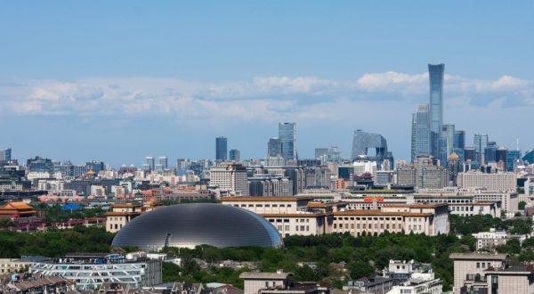 La Cina approva una legge per rafforzare il sistema di assistenza sociale