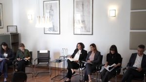 Salute, donne pi&ugrave; competenti degli uomini nel gestirla