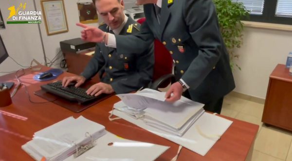 Macerata, scoperta una frode sui fondi Pnrr: sistema illecito da 3,4 milioni