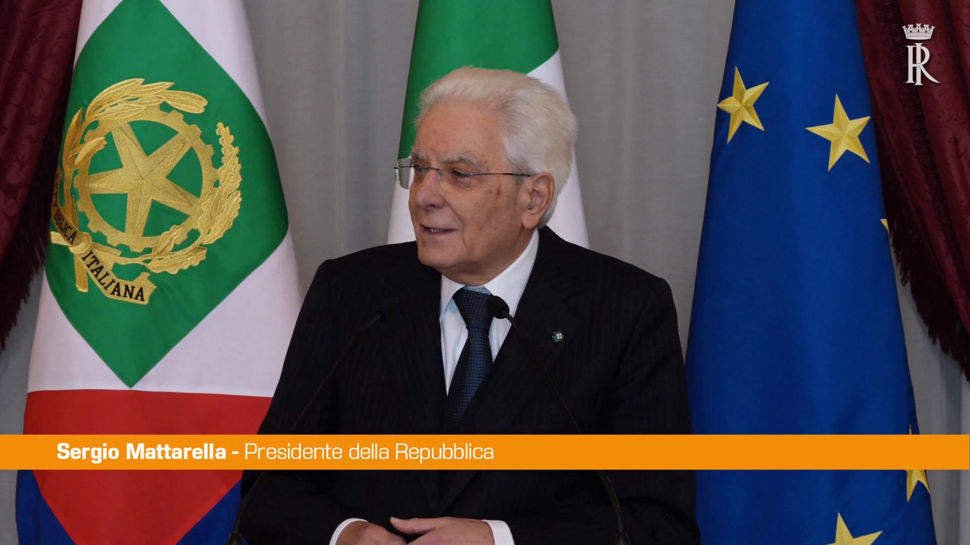 Mattarella "Con pi&ugrave; autoironia i potenti eviterebbero difficolt&agrave; e imbarazzi"