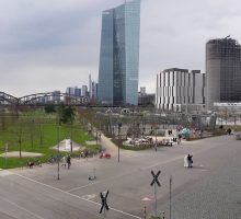 La Bce mantiene invariati i tassi d'interesse