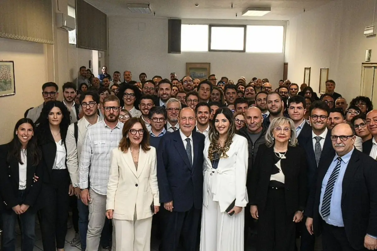 Regione Siciliana, firmati alla presenza di Schifani 116 contratti di lavoro a tempo indeterminato