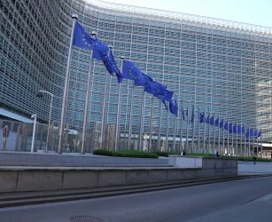 Ue, nuovo quadro temporaneo di aiuti per settori colpiti da crisi Medio Oriente