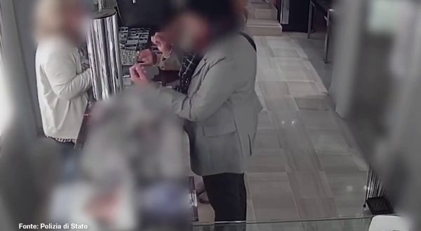 Smantellata cellula specializzata in furti di gioielli tra Italia e Spagna