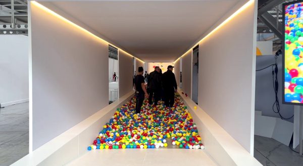 McDonald’s festeggia 40 anni in Italia, al Fuorisalone l’esposizione “POOL”