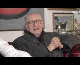 Mollica e il Parkinson: "Anche la malattia va vissuta con intensita'" #ansa #news