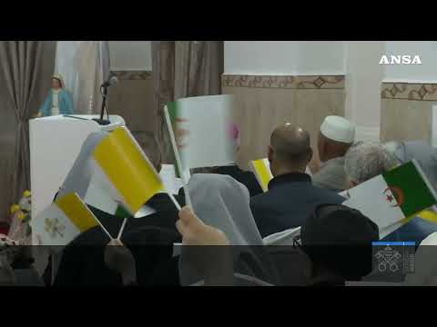 Il Papa in Algeria, il monito: "Dio straziato dalle guerre, non sta con i prepotenti"#ansa #news