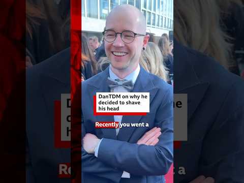 DanTDM’s bright blue hair was once part of his signature look. #DanTDM #BaftaGames #BBCNews