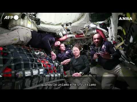 Missione Artemis, l’entusiasmo degli astronauti a bordo della Orion#ansa #news