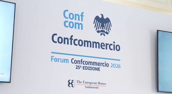 Confcom, la guerra ferma la crescita e frena i consumi