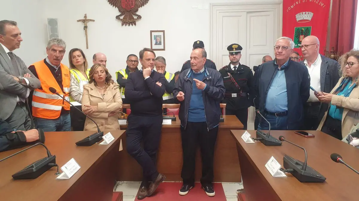 Frana di Niscemi, Schifani consegna 25 alloggi agli sfollati