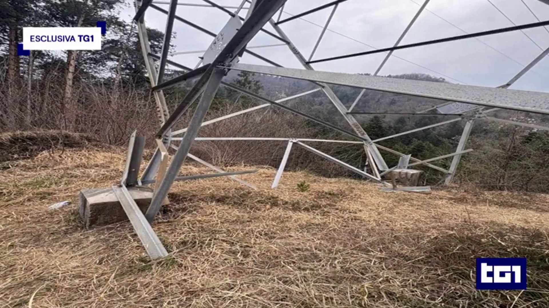 A Trieste sabotaggio di un oleodotto strategico per l'Europa: le immagini Tg1