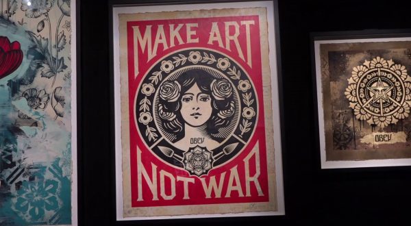 La forza della pace nella mostra di Obey alle Gallerie d’Italia a Napoli
