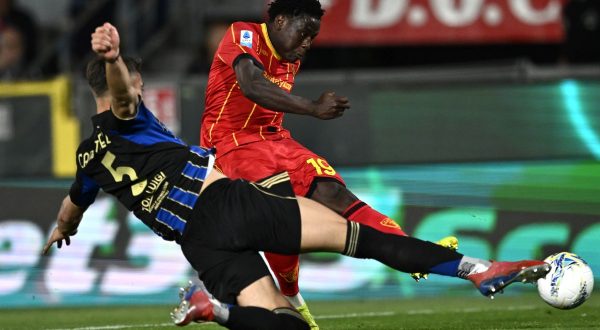 Il Pisa perde col Lecce e va in serie B assieme al Verona