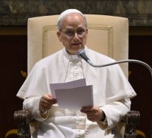 Papa &ldquo;Diritto alla libert&agrave; di stampa &egrave; spesso violato&rdquo;